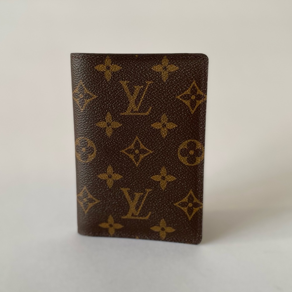 Louis Vuitton Passport Cover Monogram Canvas